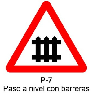 P-7 Paso a nivel con barreras