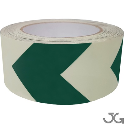 Cinta señalización adhesiva fotoluminiscente PVC serigrafiada en flechas direccionales color verde. Medidas:  50 mm x 12,5 m. Tratamiento superfície: Pigmento luminiscente y film adhesivo
