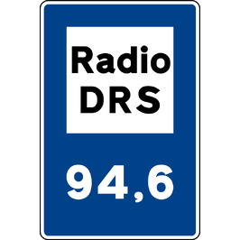 Otras señales de indicación S-950 Radiofrecuencia de emisoras específicas de información sobre carreteras