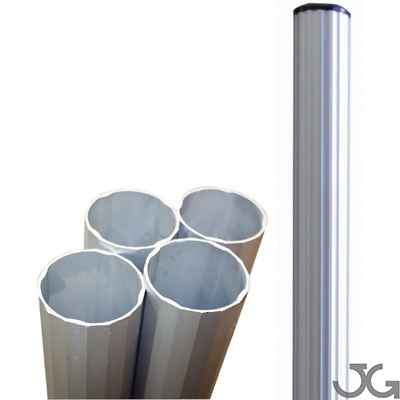Poste aluminio redondo anodizado estriado de 60mm o 76mm de diámetro, y de 3 o 3,5 m de altura con tapa de plástico. Poste metálico para señales de tráfico o fijación de señales