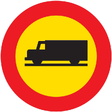 TR-106 Entrada prohibida a vehículos destinados al transporte de mercancías