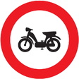 R-105 Entrada prohibida a ciclomotores