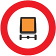 R-108 Entrada prohibida a vehículos que transporten  mercancías peligrosas