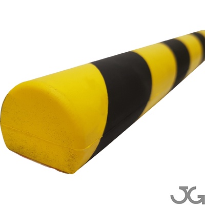 Protección antigolpes de espuma de poliuretano. Esquineras color amarillo y negro. Perfiles protectores. Cantoneras de protección