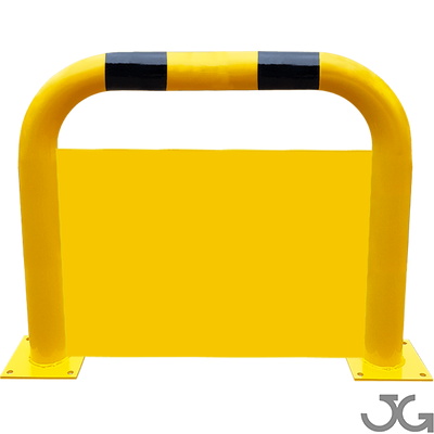 Barrera o arco de protección de acero con placa antiempotramiento Barandilla metálica (fabricada en acero) o arco de protección con placa antiempotramiento para interior de recintos, lacado al horno en amarillo y franjas en vinilo negro. Diámetro: 76 mm. Bolardo protector de personas
