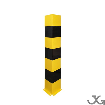 Protección para esquinas para interior de recintos Protección para esquinas para interior de recintos, fabricada en acero con placa para atornillar lacado en amarillo al horno y franjas en vinilo negro. Disponible en diferentes tamaños.