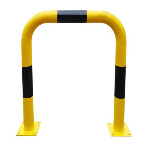 Barandilla metálica (fabricada en acero) o protección de arco lineal para interior de recintos, lacado al horno en amarillo y franjas en vinilo negro. Diámetro: 76 mm. Bolardo protector de personas