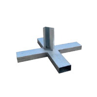 Bases para postes 495 Base cruz soporte para postes